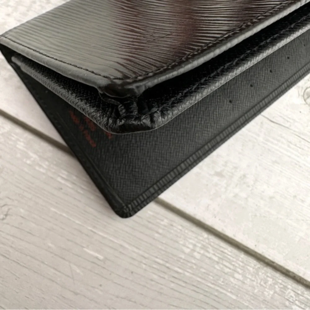 AUTHENTIC Louis Vuitton Monogram Porte Valeurs Checkbook Wallet. Black.